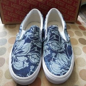 Vans slip ons Tropical Mens 9.5/Womens 11.0